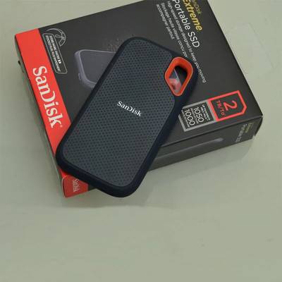 SanDisk 2TB E61 Extreme Portable SSD V2